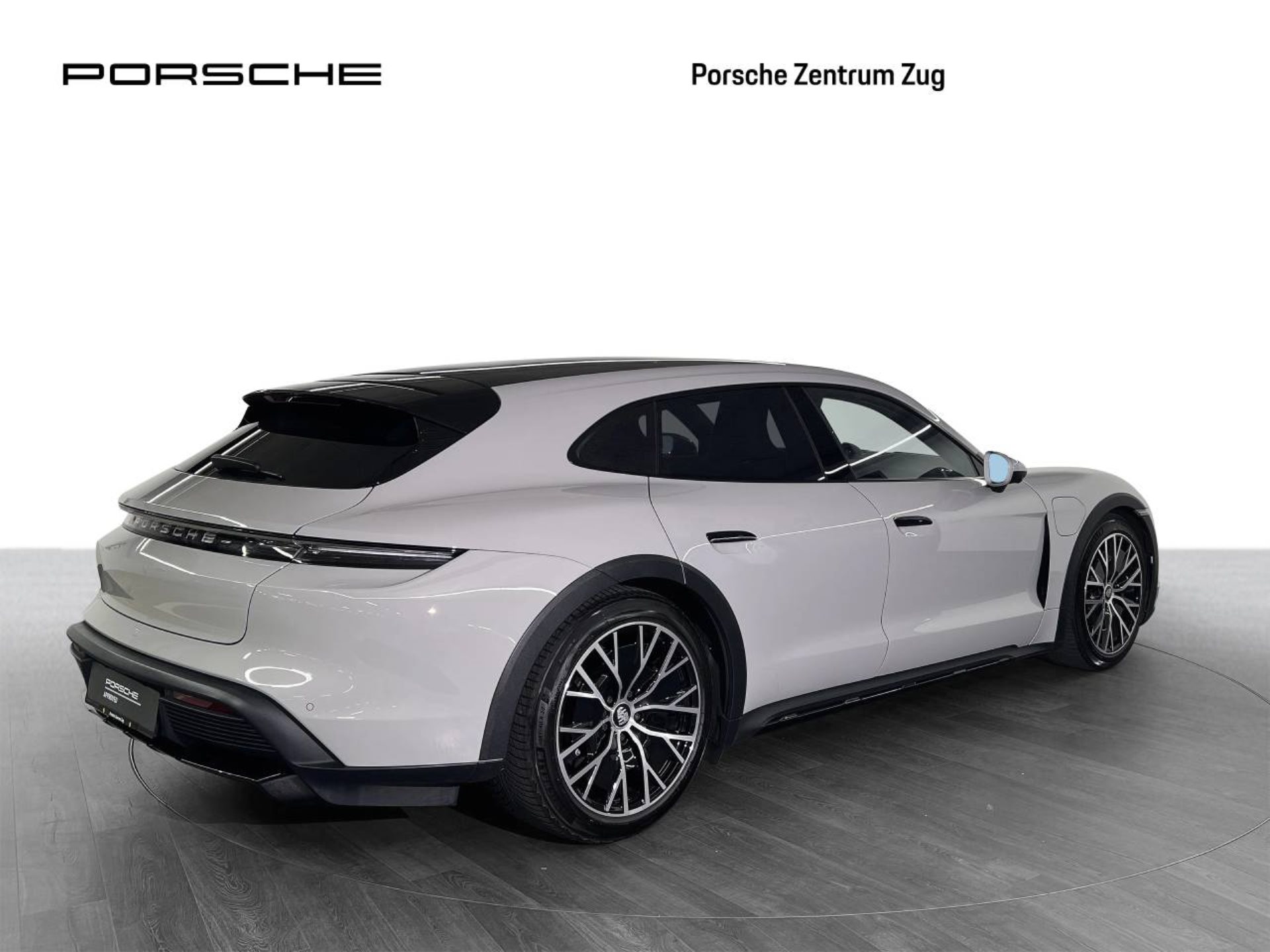 PORSCHE Taycan 4 Cross Turismo-image-8