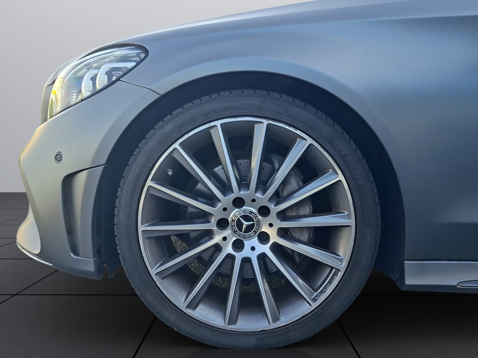 MERCEDES-BENZ C 200 Coupé 4Matic 9G-Tronic-image-4