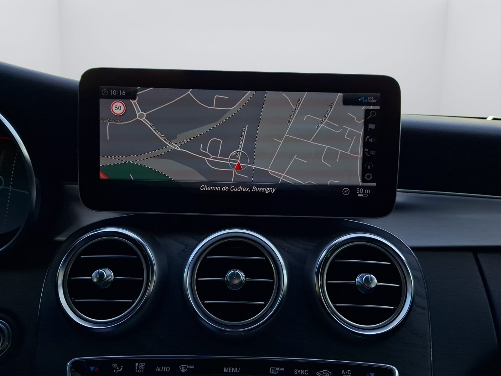 MERCEDES-BENZ C 200 Coupé 4Matic 9G-Tronic-image-15