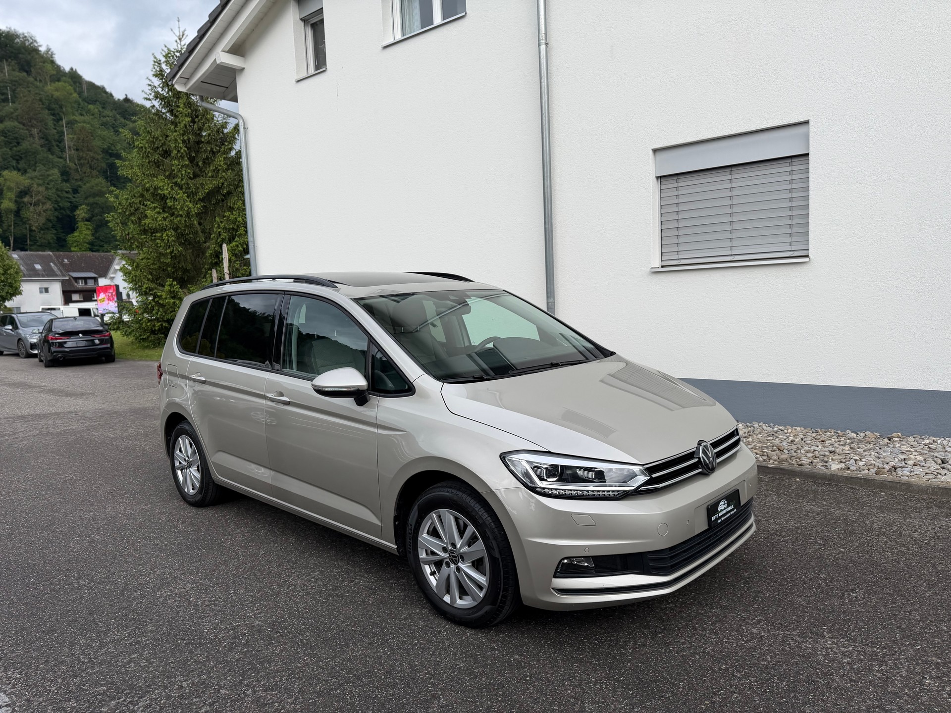 VW Touran 2.0 TDI BlueMotion Technology Comfortline DSG-showroom-element-2
