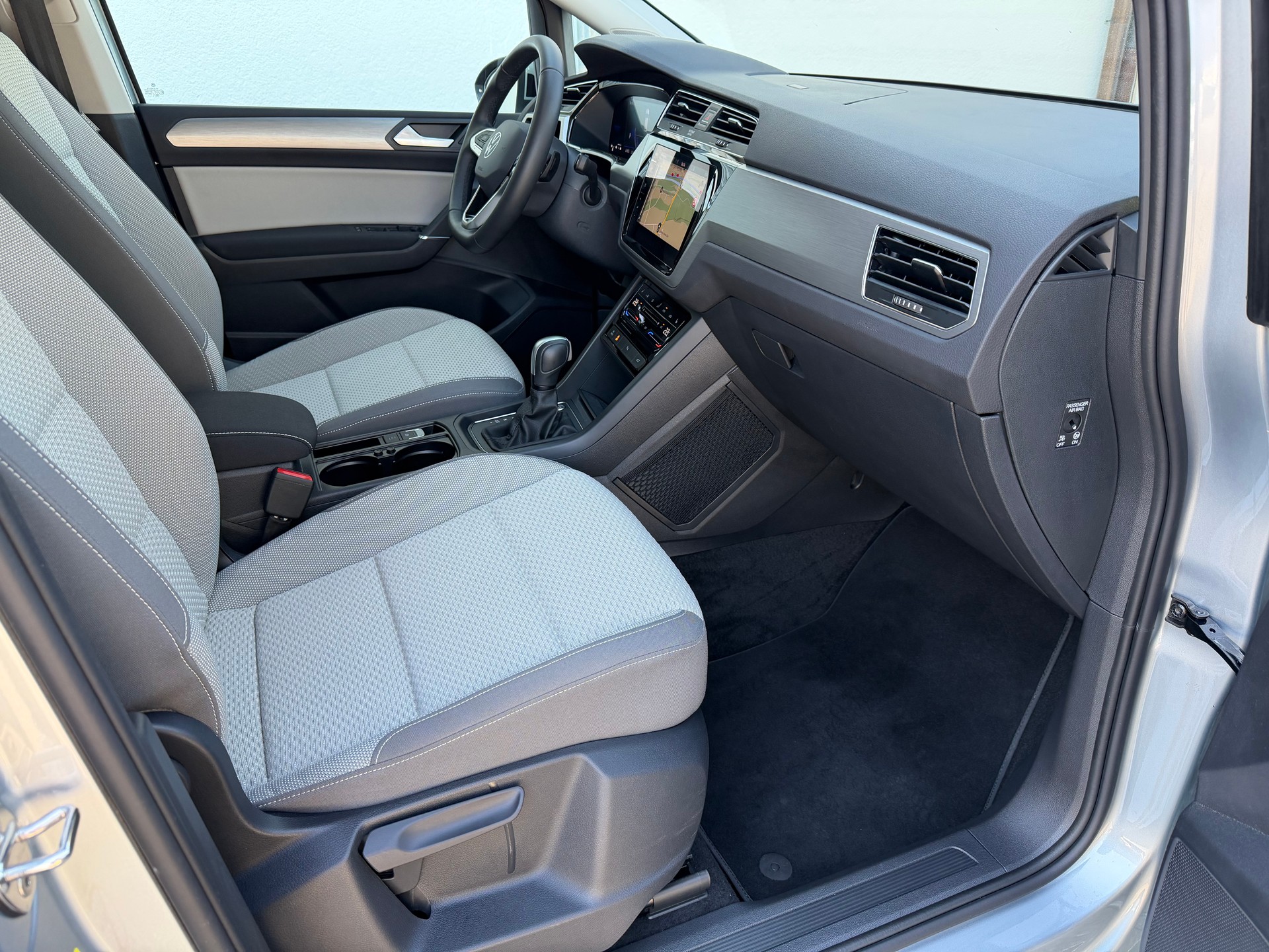 VW Touran 2.0 TDI BlueMotion Technology Comfortline DSG-image-15