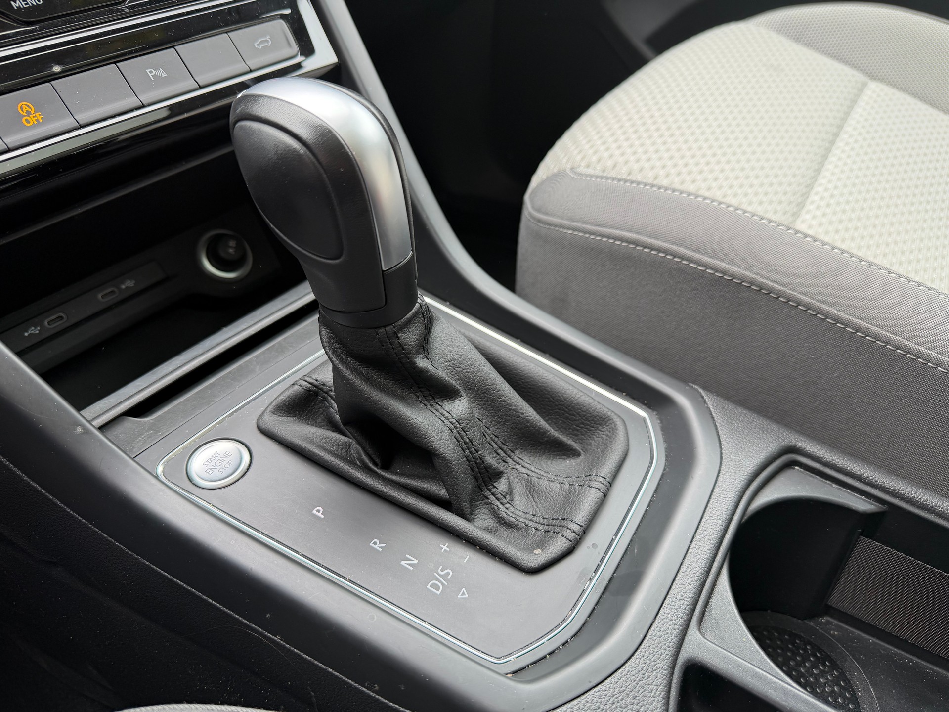 VW Touran 2.0 TDI BlueMotion Technology Comfortline DSG-image-26