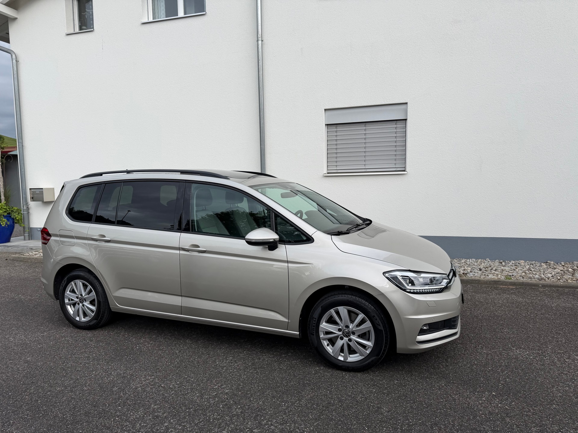 VW Touran 2.0 TDI BlueMotion Technology Comfortline DSG-showroom-element-3