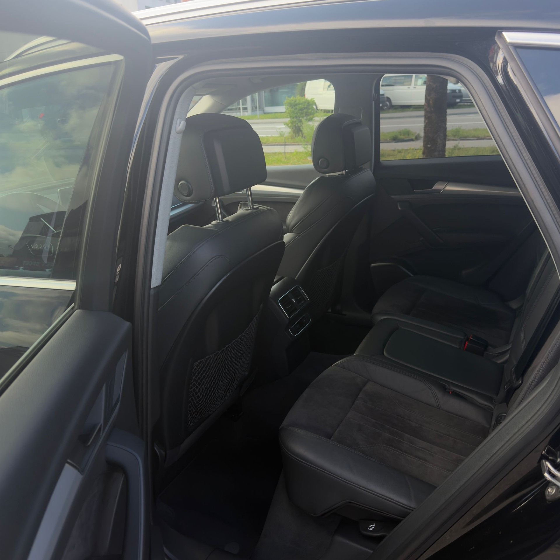AUDI Q5 2.0 TDI sport quattro S-tronic-image-6