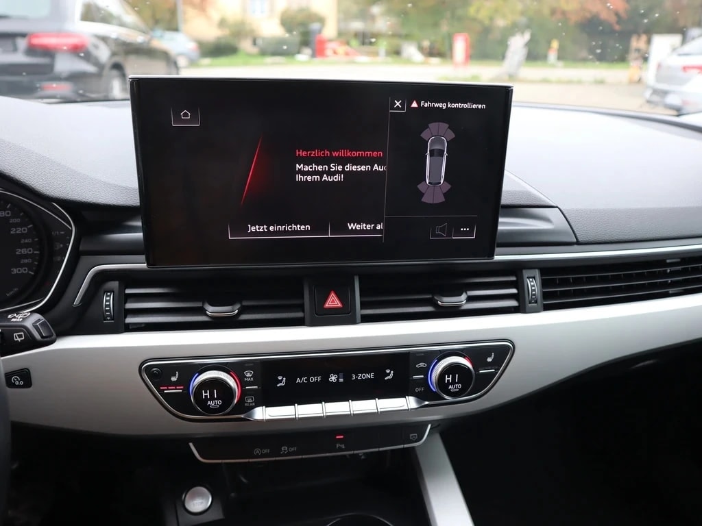 AUDI A4 Avant 35 TDI Attraction S-tronic ** Xenon ** PDC V+H ** Frsich ab MFK & Service **-image-9