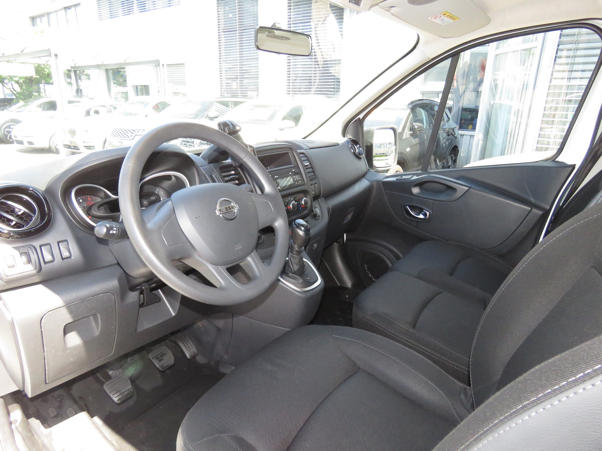 NISSAN NV300 dCi 95 2.7 L1H1 Comfort-image-6
