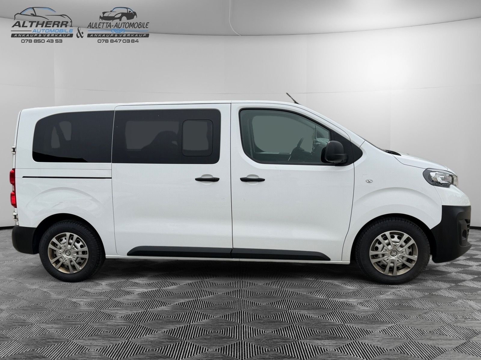 PEUGEOT Traveller 2.0 BlueHDi Allure Standard-image-7