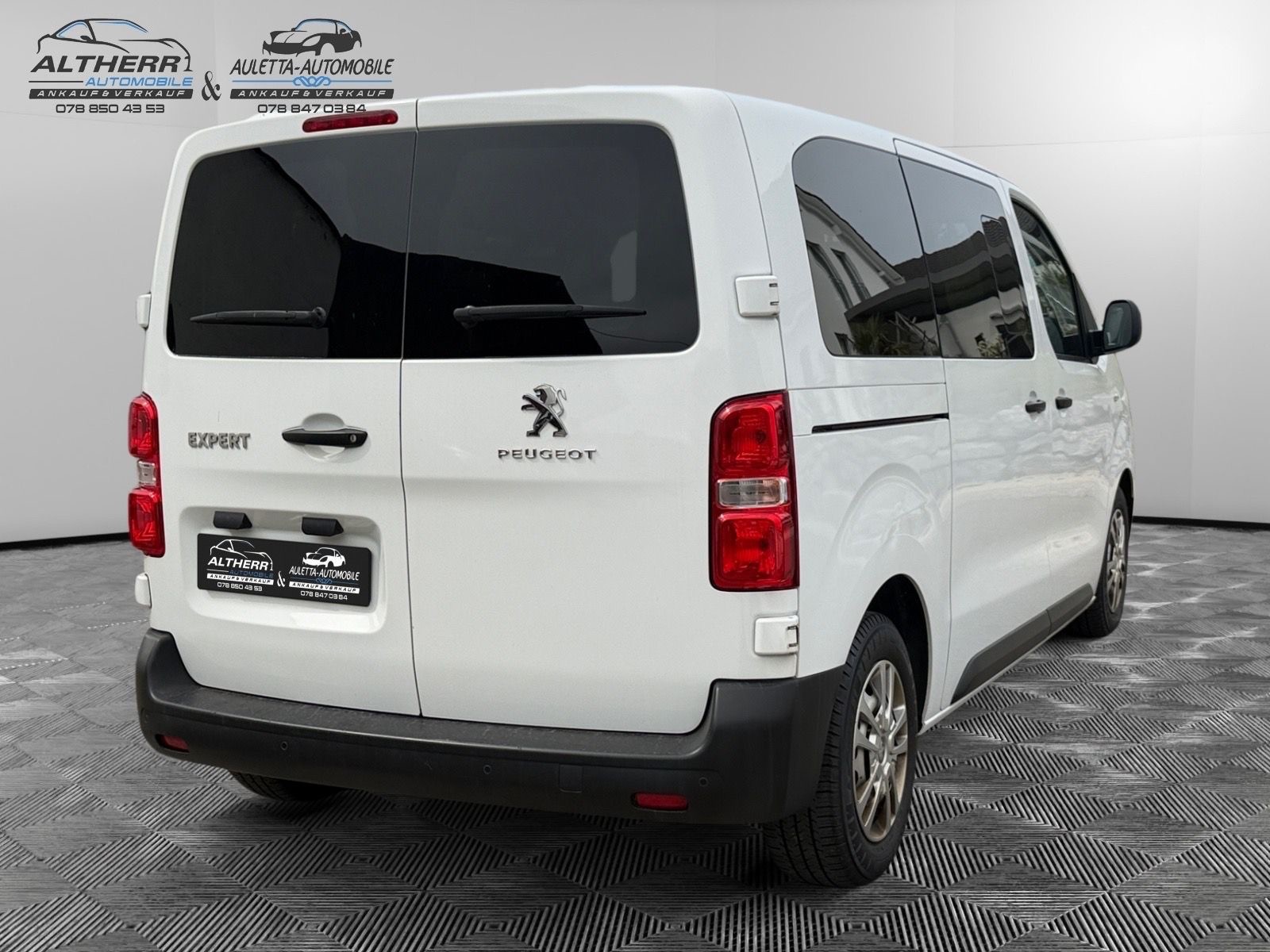 PEUGEOT Traveller 2.0 BlueHDi Allure Standard-image-4