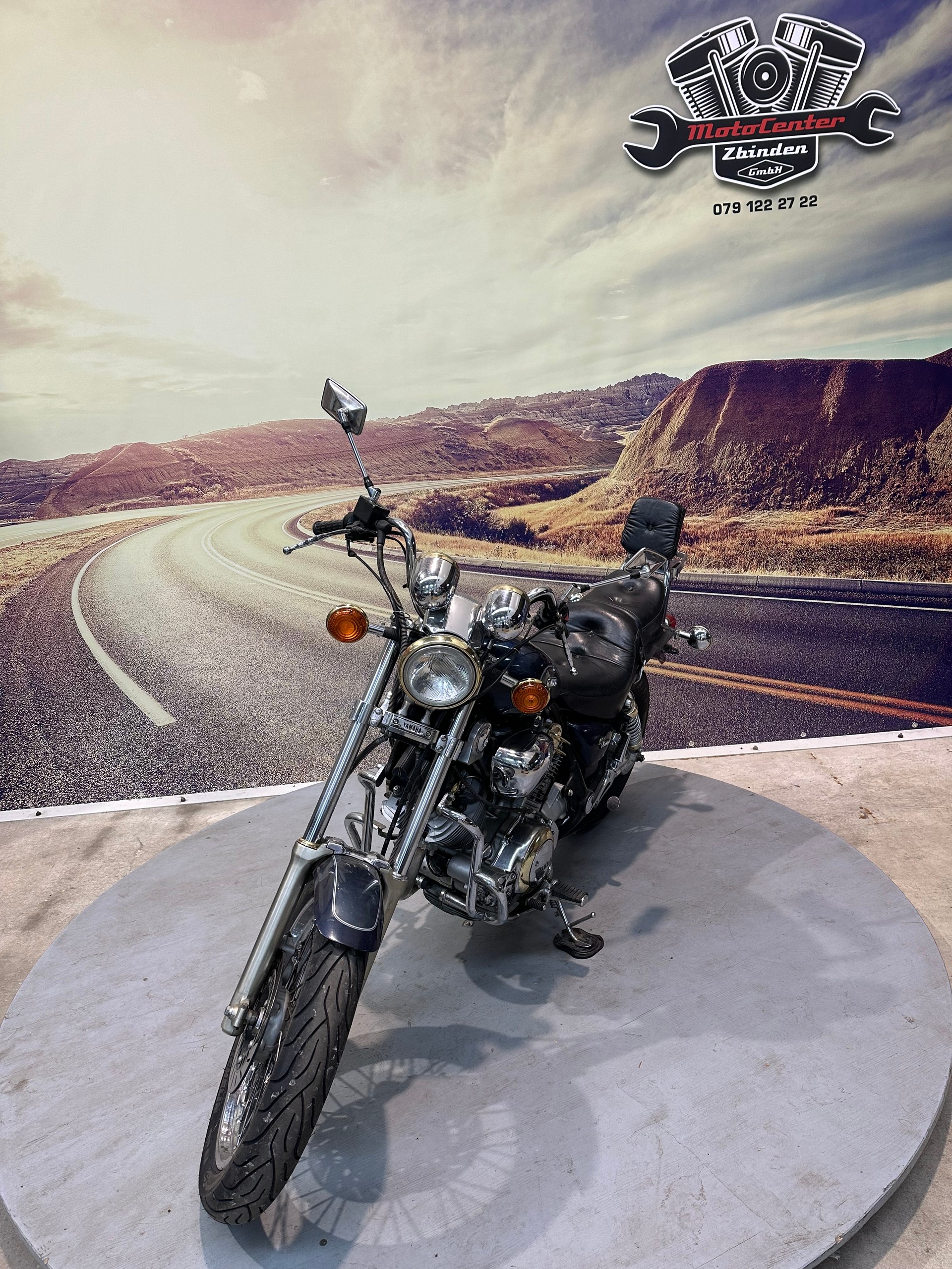 YAMAHA XV 750 SE Virago-showroom-element-3