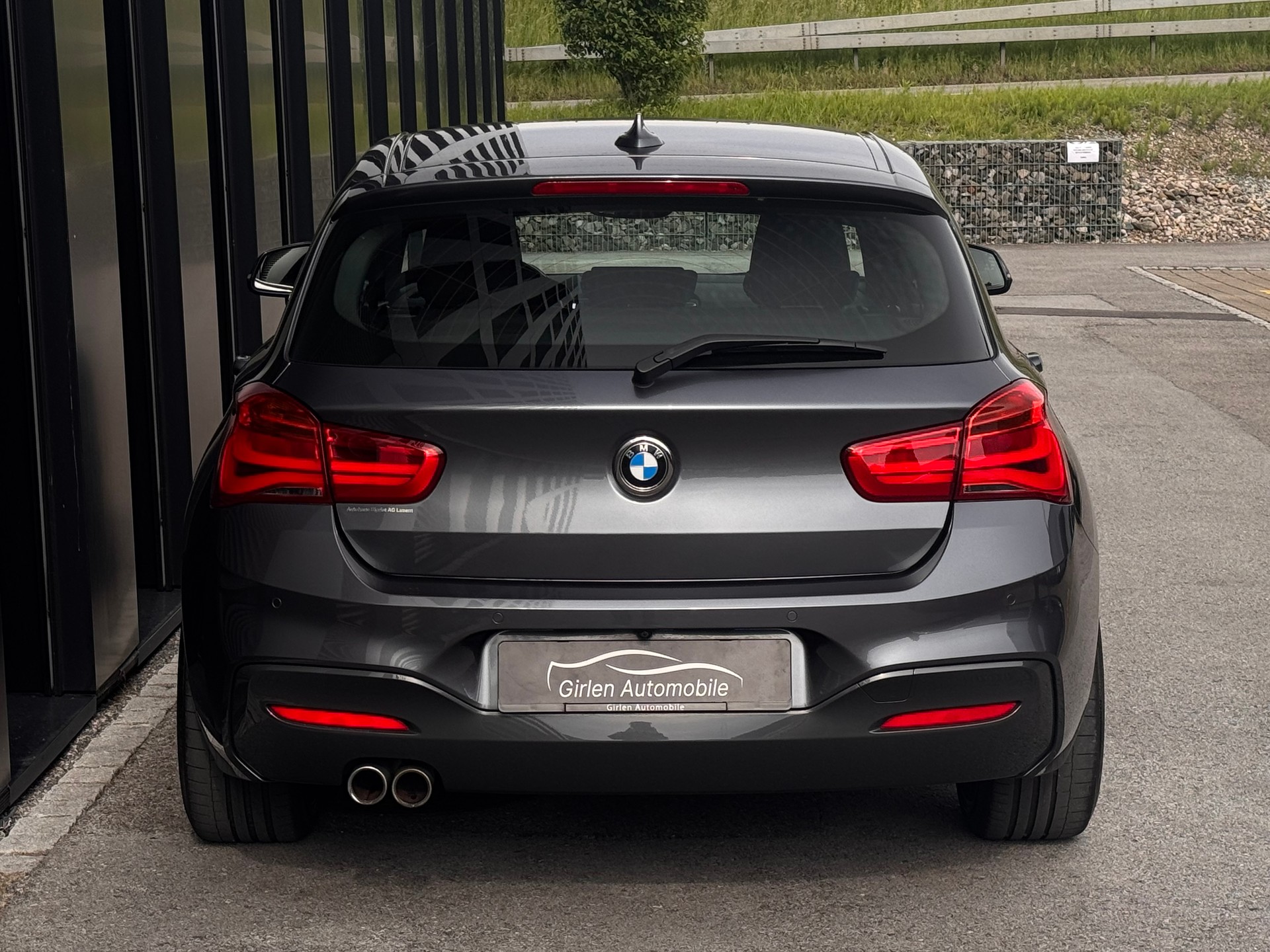 BMW 120d xDrive M Sport Steptronic-image-11