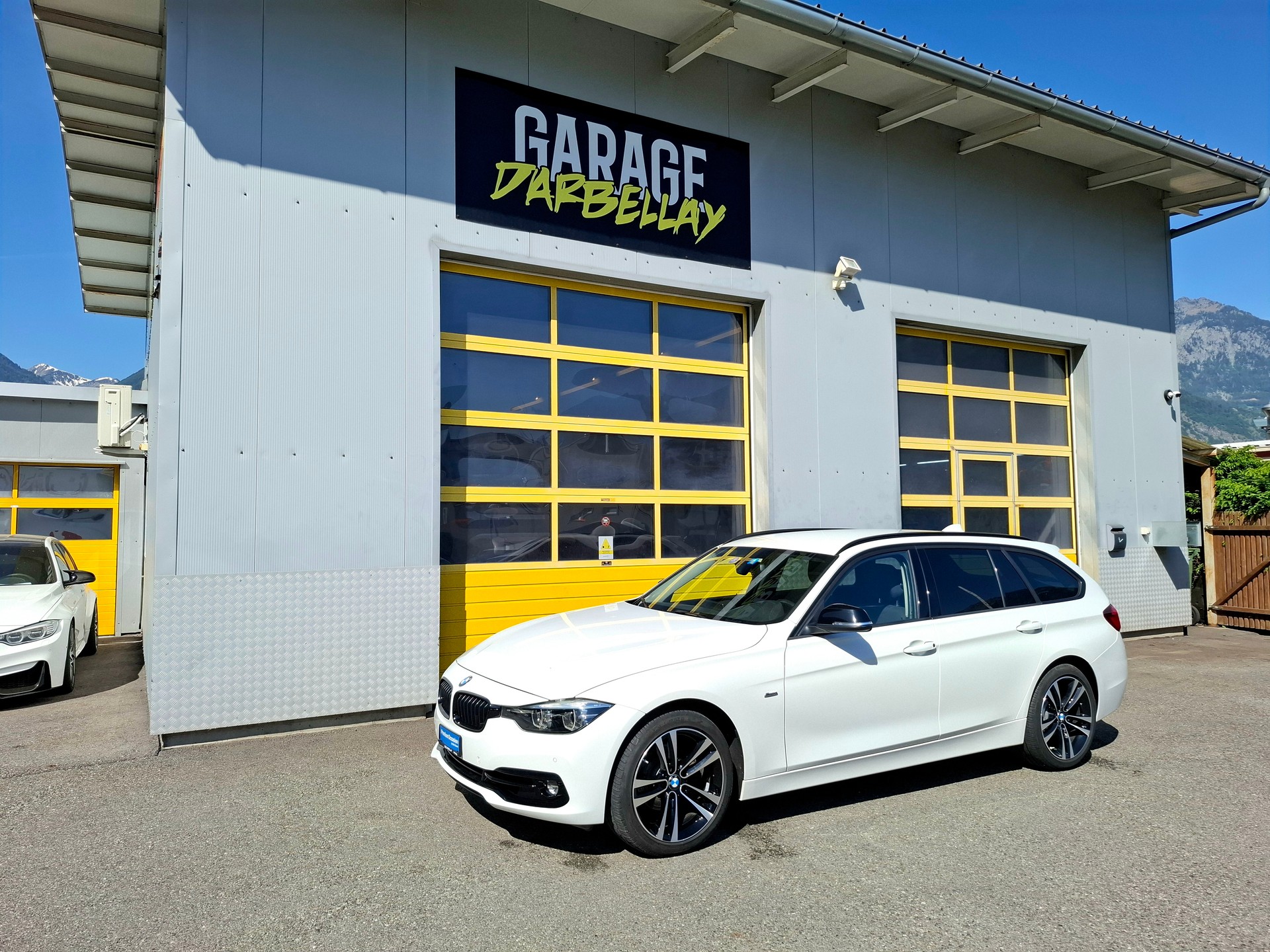 BMW 320i xDrive Touring Steptronic