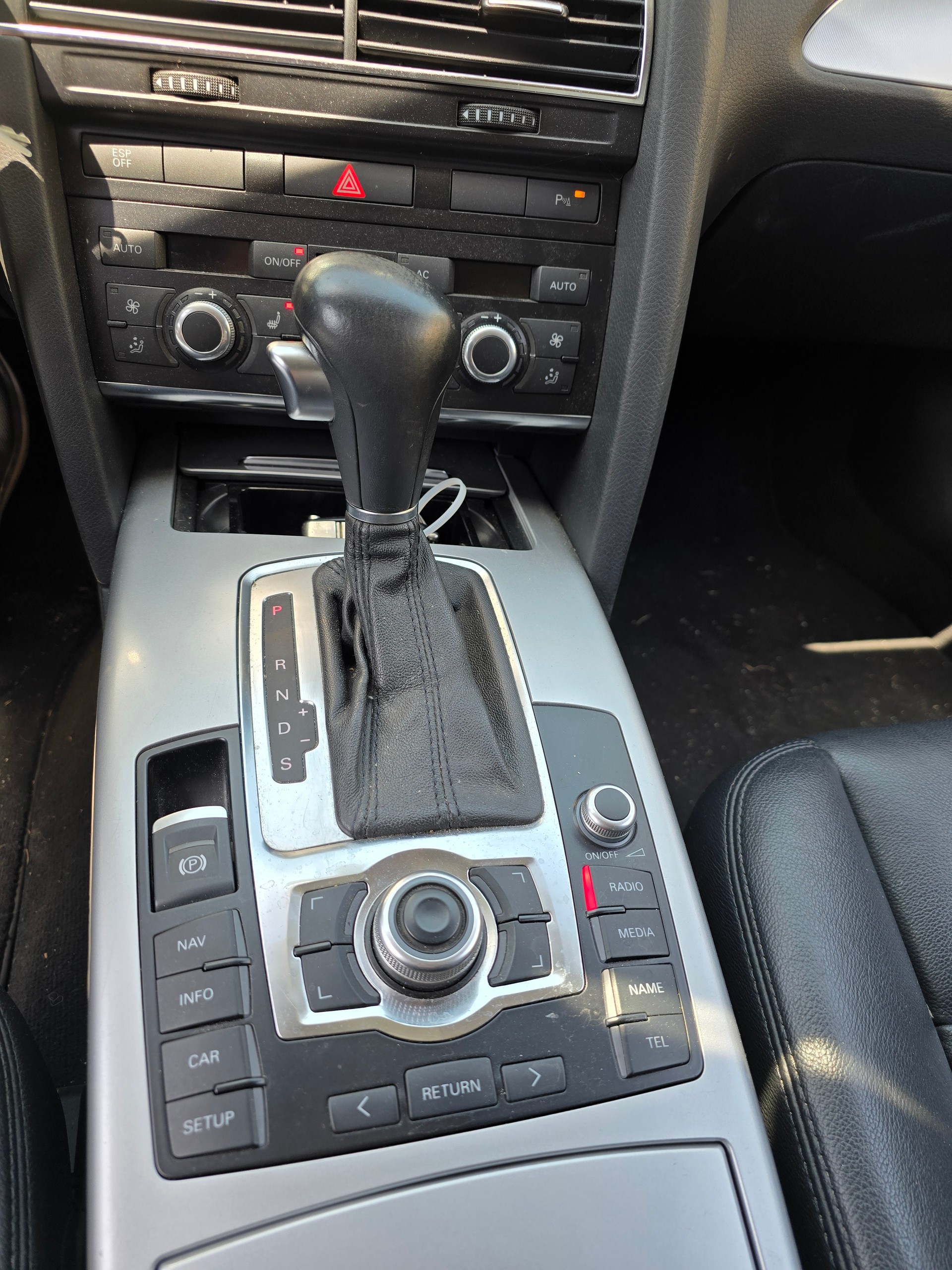 AUDI A6 Avant 2.0 TFSI-image-17