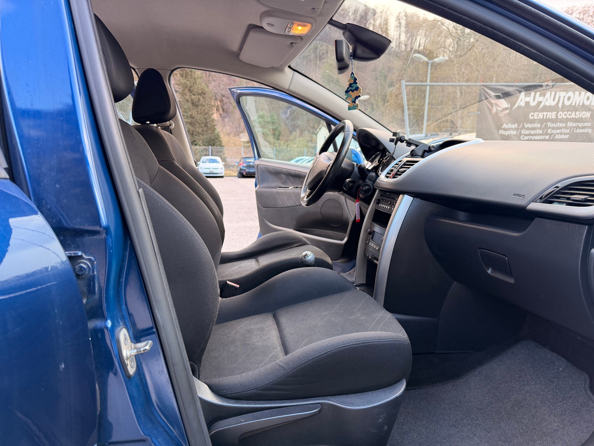 PEUGEOT 207 1.6 16V Black&Silver-image-12