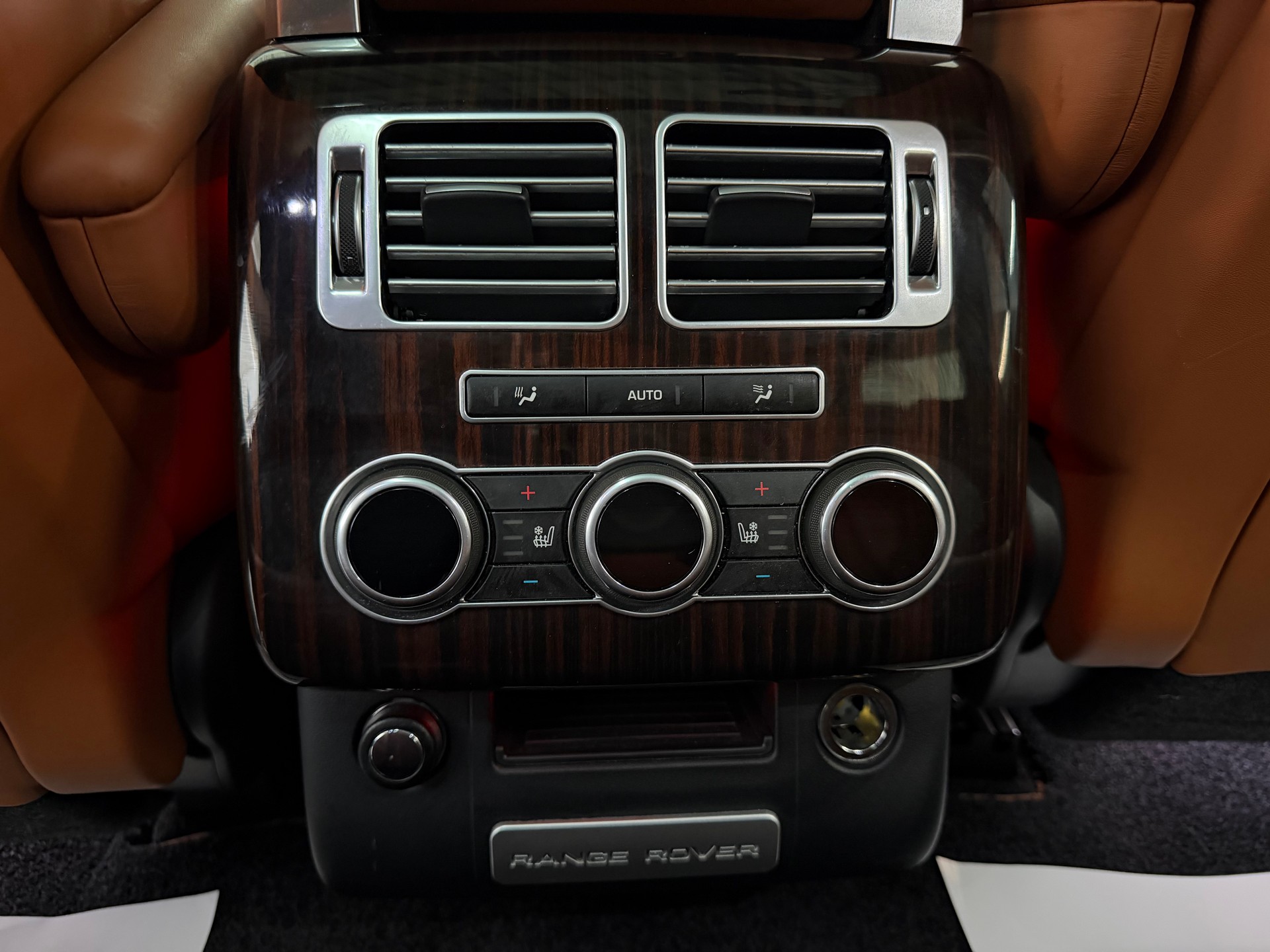 LAND ROVER Range Rover 4.4 SDV8 Autobiography Automatic | Frisch MFK | AHK 3.5t | ACC-image-15