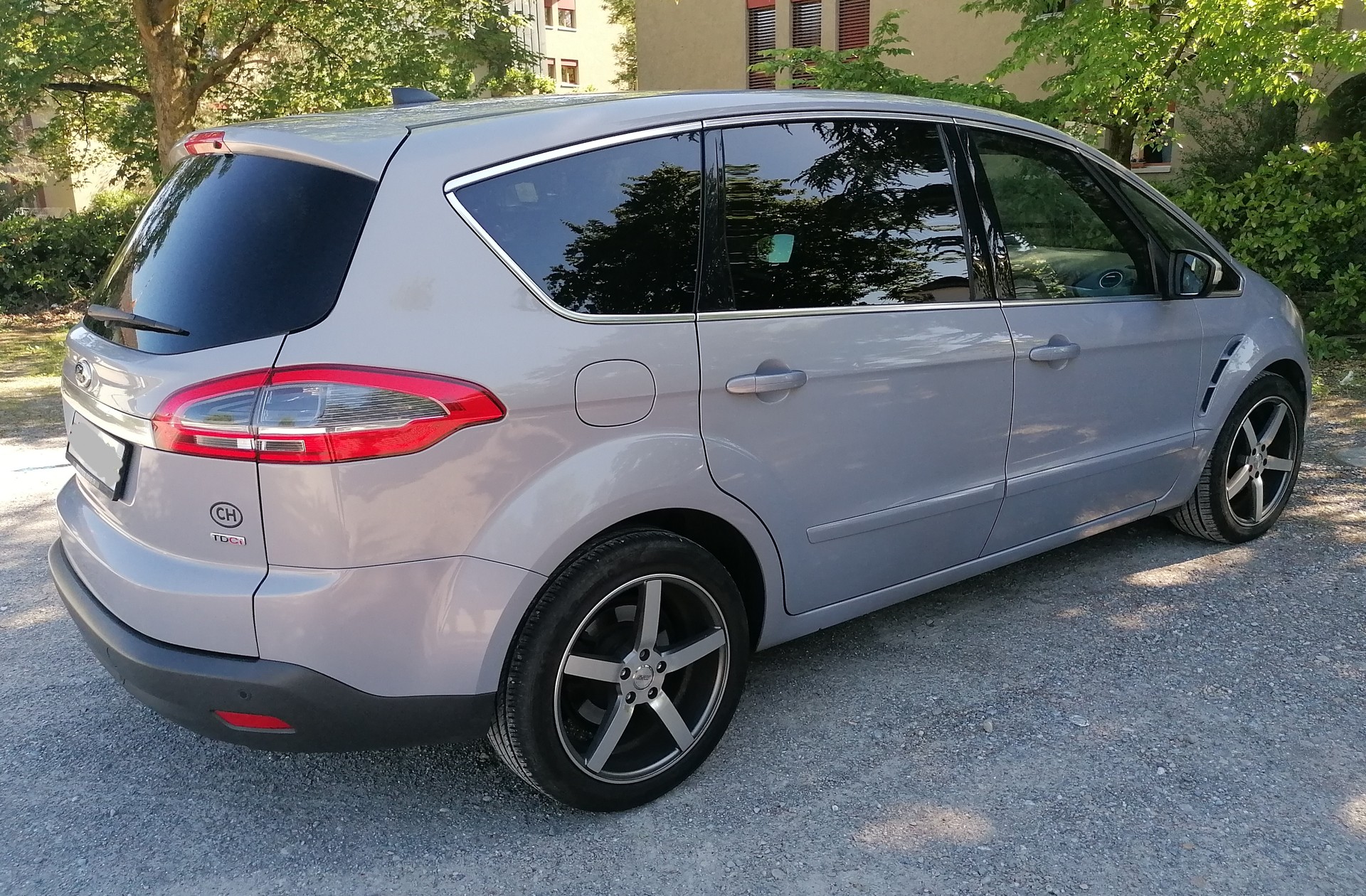 FORD 2.0 TDCi DPF Titanium Facelift-image-2