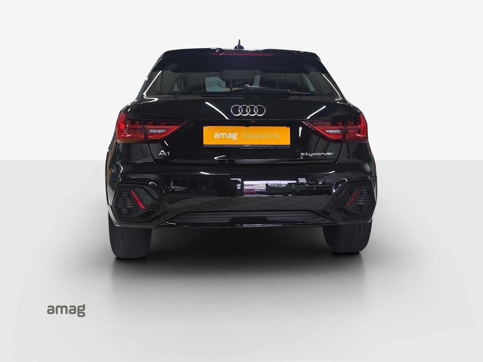 AUDI A1 City Carver30 TFSI Attraction-image-3