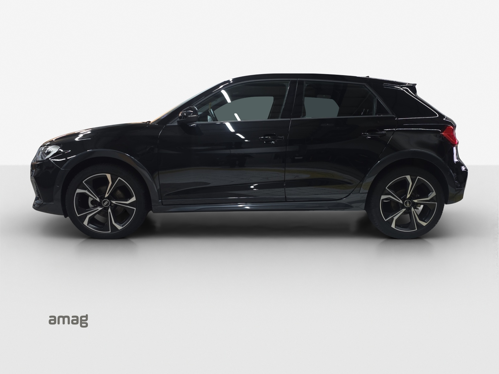 AUDI A1 City Carver30 TFSI Attraction-image-1
