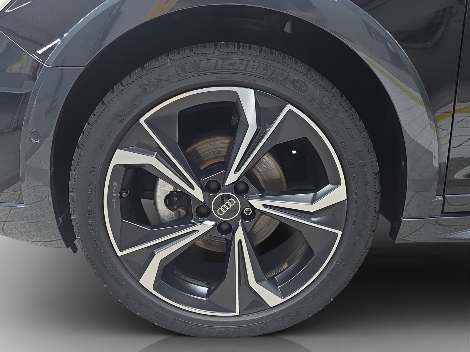 AUDI A1 City Carver30 TFSI Attraction-image-13