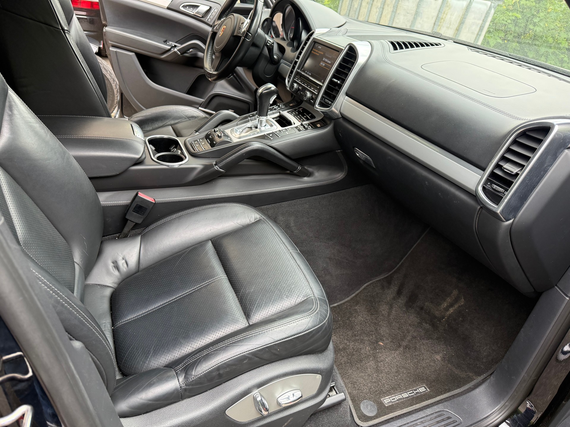 PORSCHE Cayenne Diesel-image-3