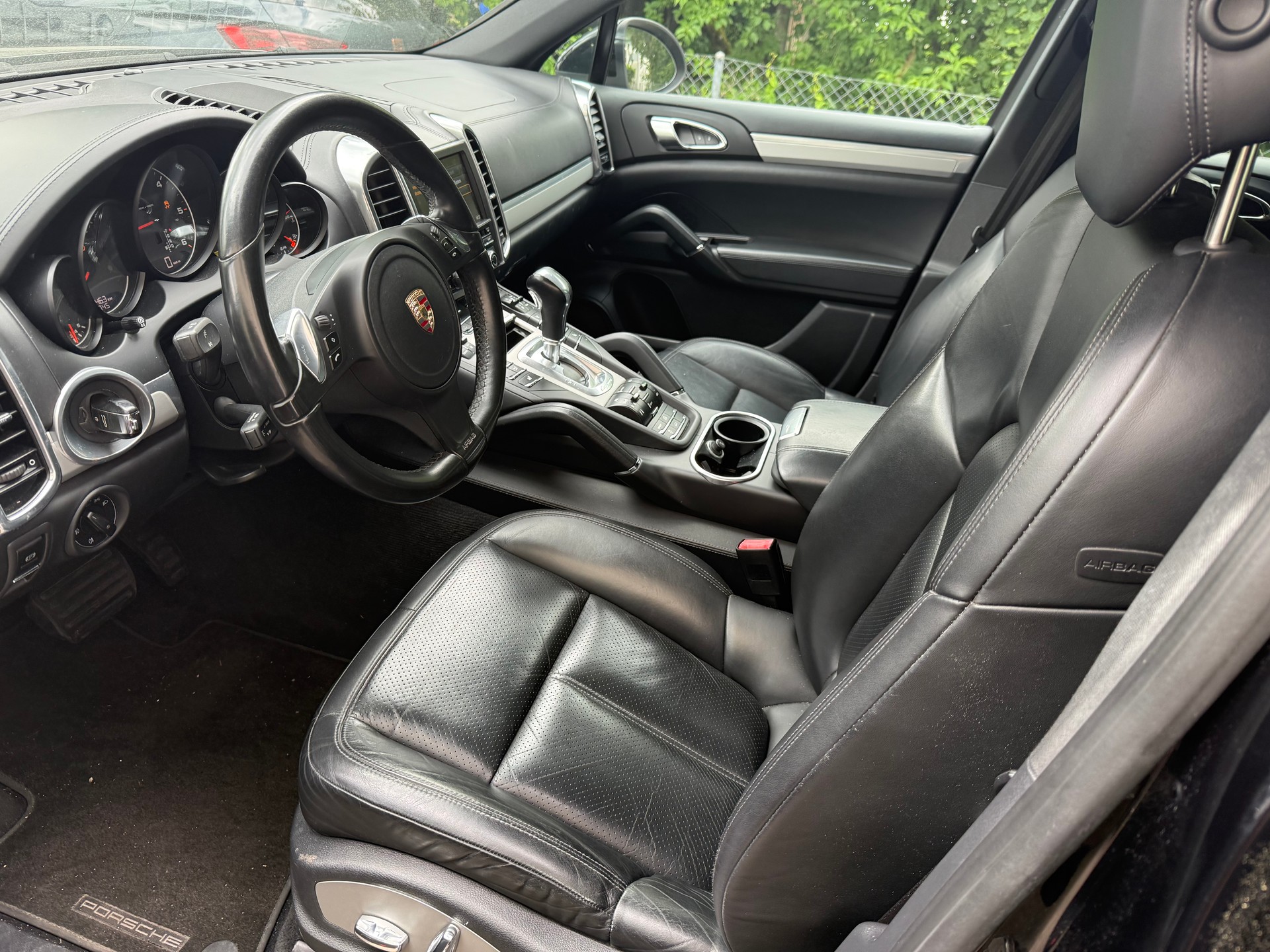 PORSCHE Cayenne Diesel-image-2