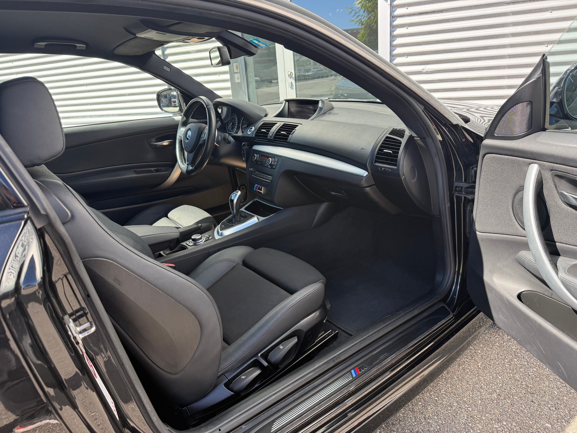 BMW 135i Coupé DSG-image-4