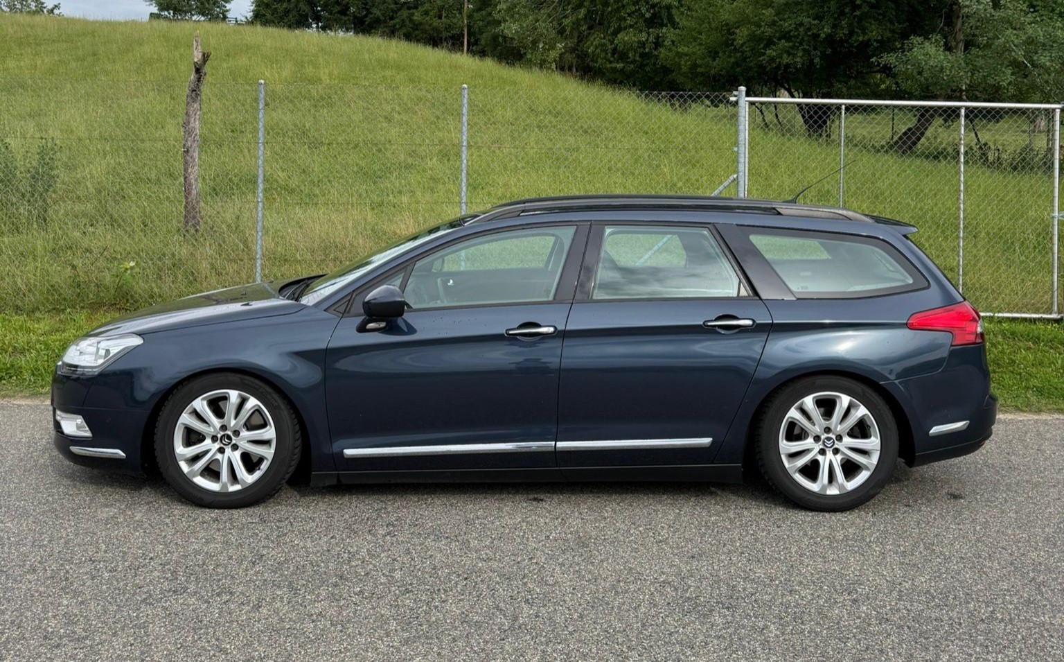 CITROEN C5 Tourer 2.0 BlueHDi Séduction EAT6-image-4