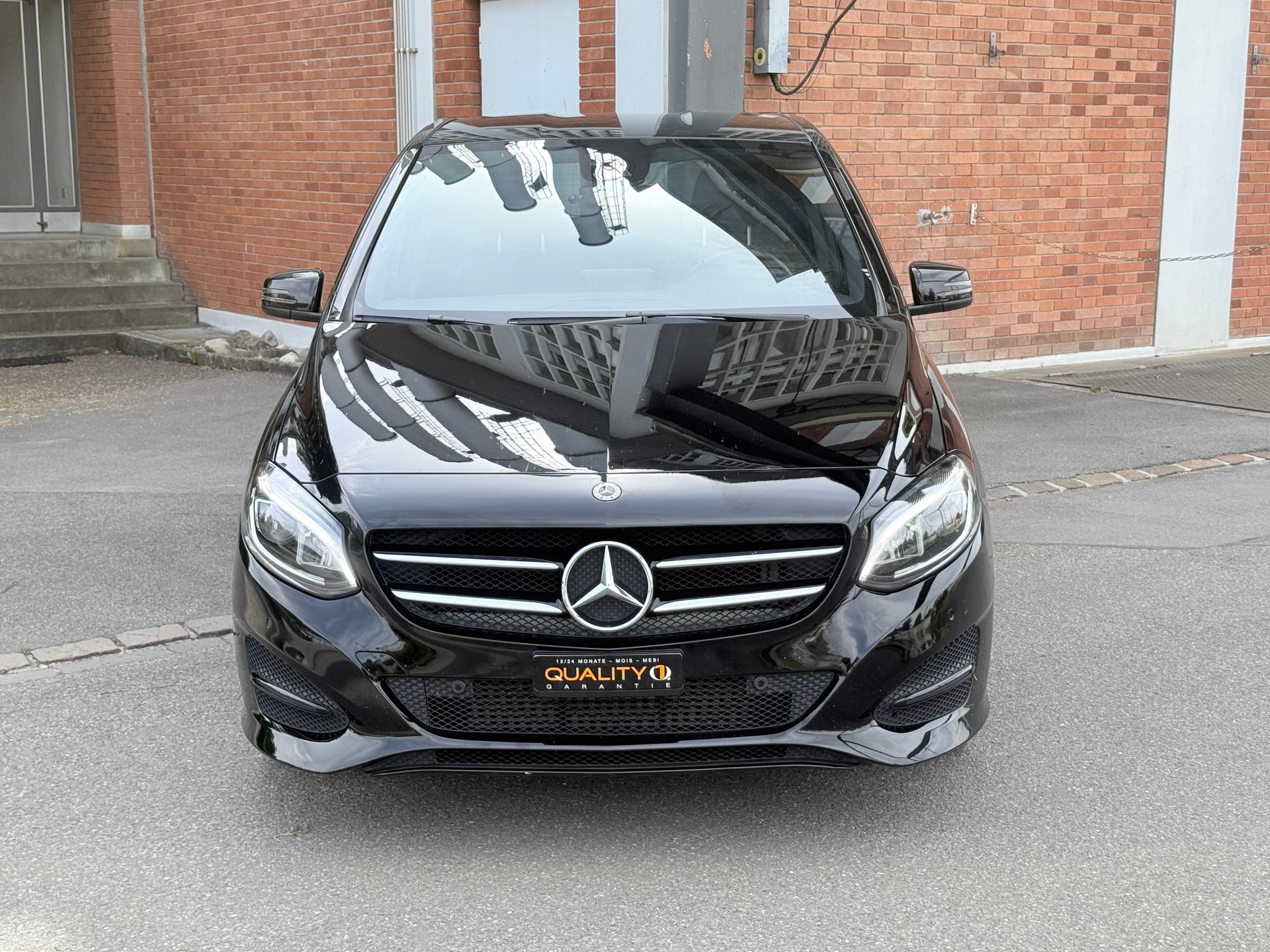 MERCEDES-BENZ B 200 CDI AMG Line 7G-DCT-image-0