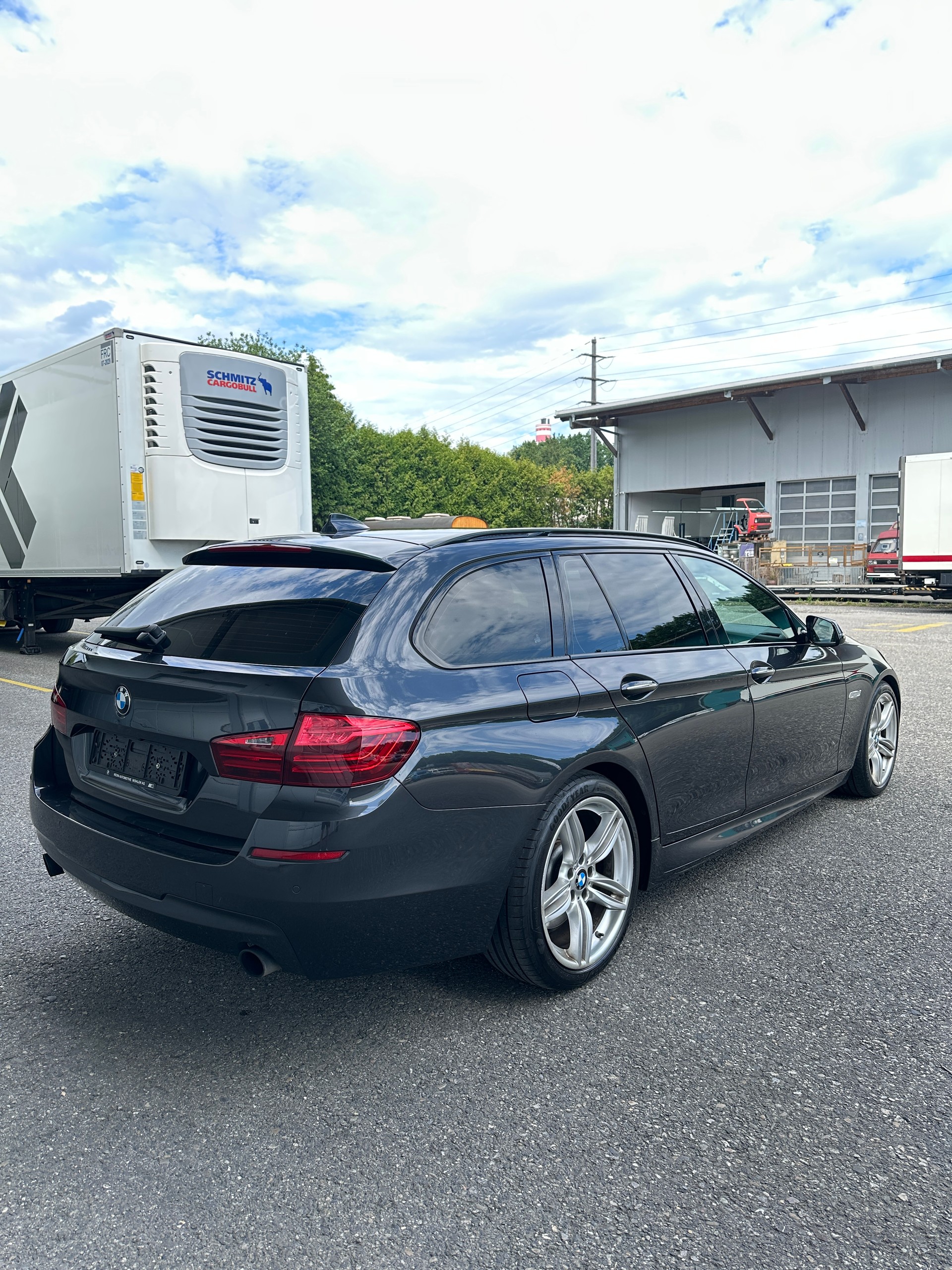 BMW 535i xDrive-image-3