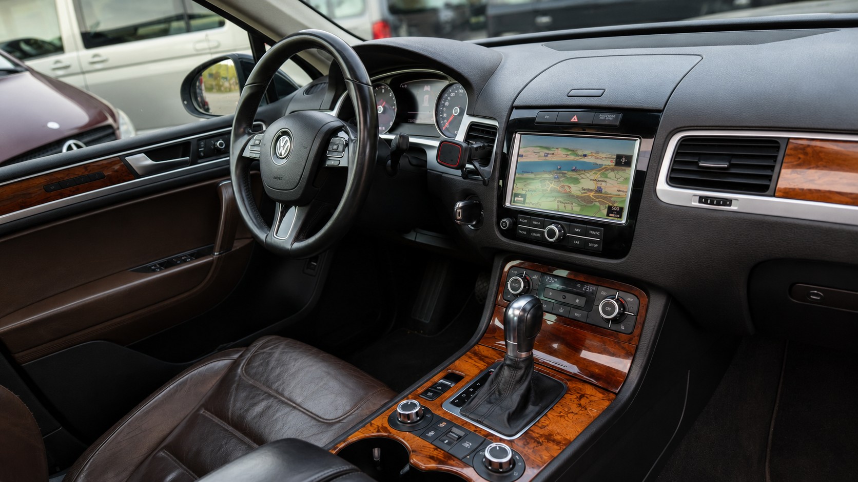 VW 3.0 V6 TDI 240 BlueMT-image-1