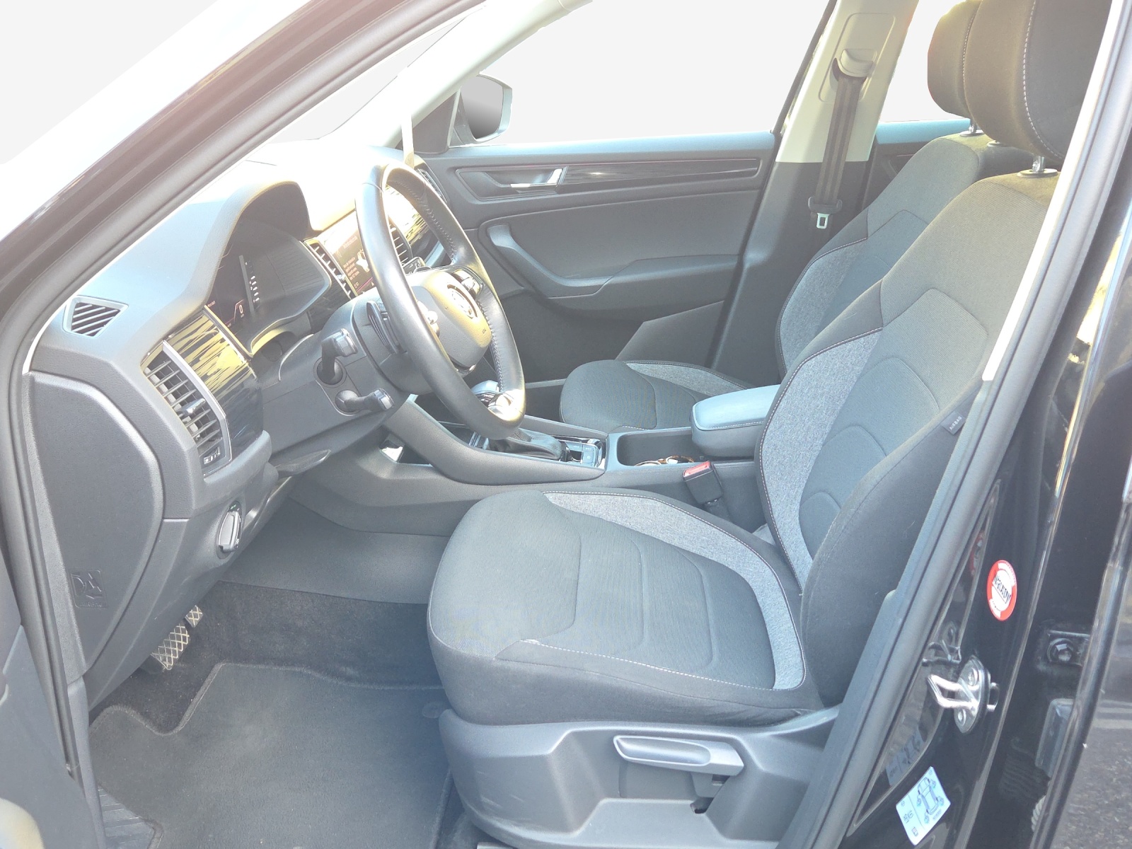 SKODA Kodiaq 2.0 TDI SCR Drive 4x4 DSG-image-7