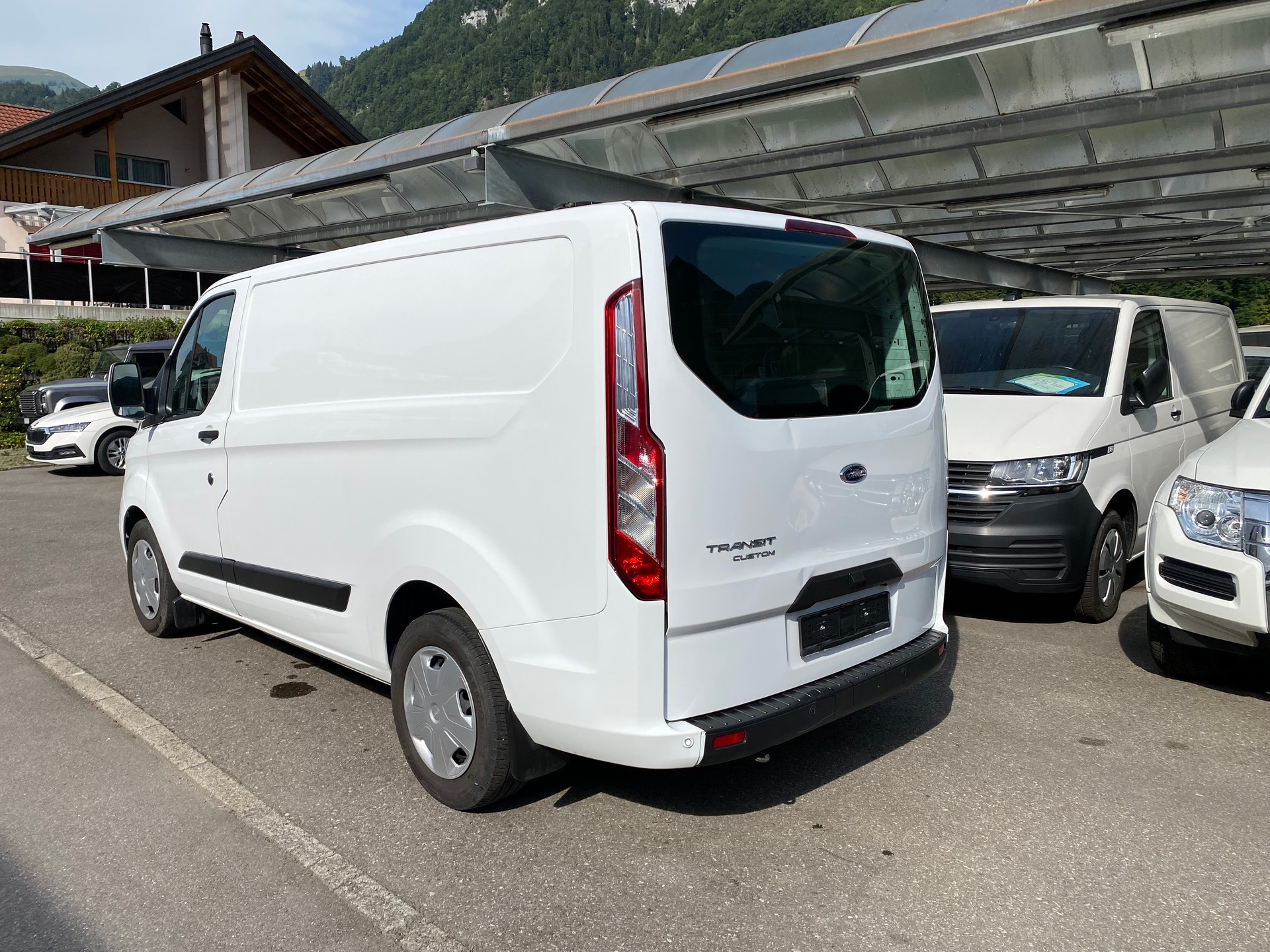 FORD Transit Custom Van 320 L1H1 Trend-image-8