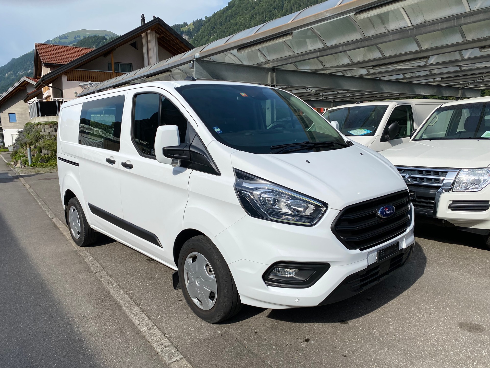 FORD Transit Custom Van 320 L1H1 Trend-image-10