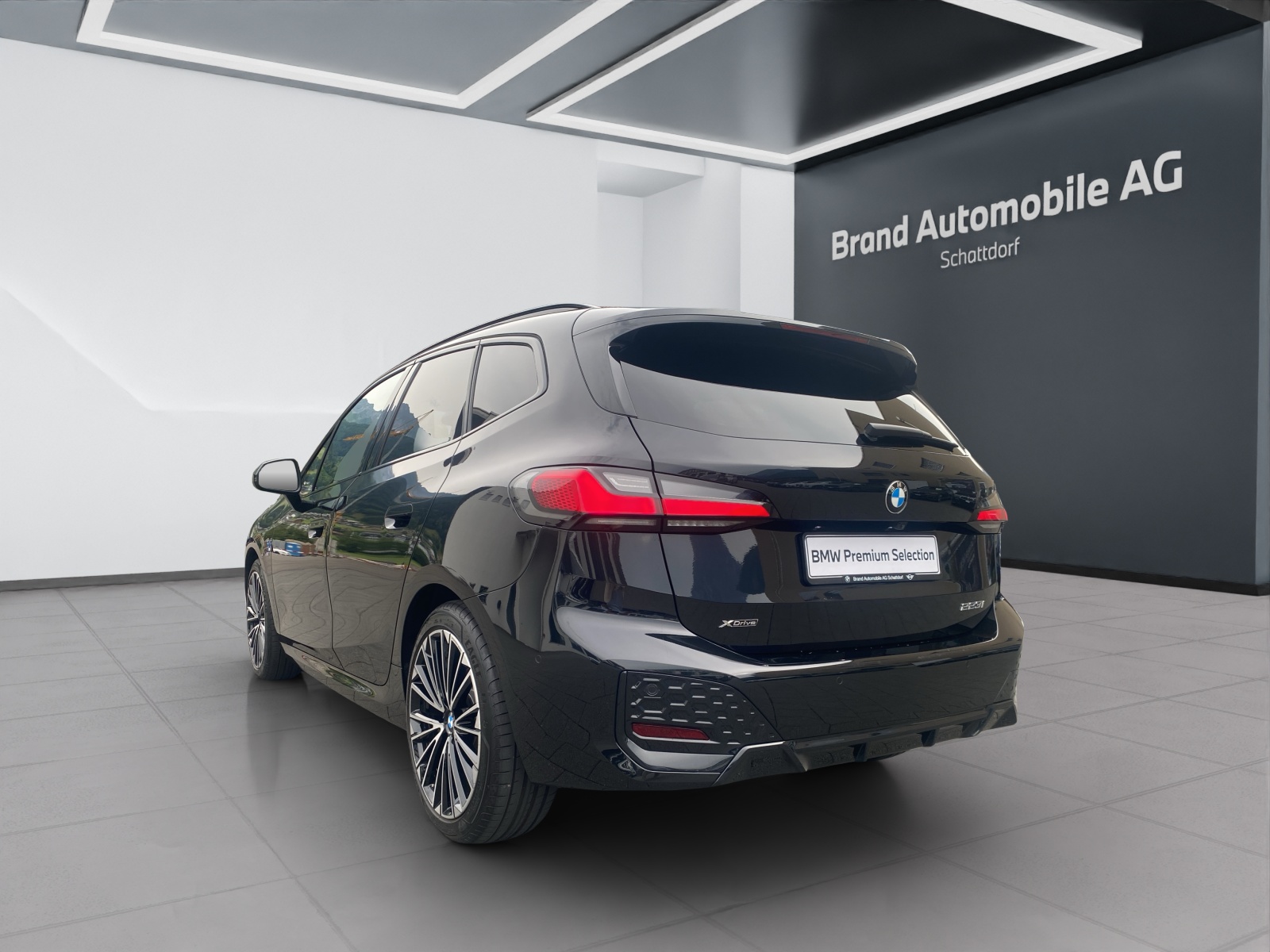 BMW 223i xDrive Active Tourer M Sport-image-2