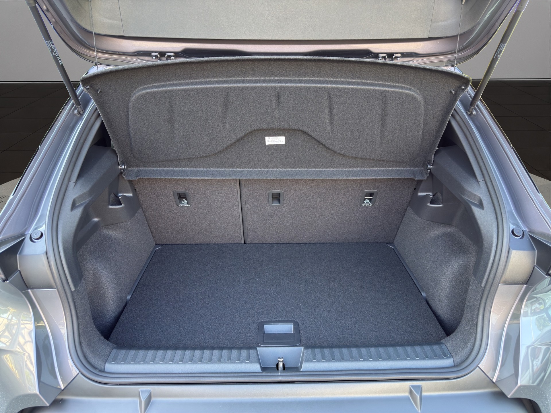 CUPRA Raval 52 kWh Dynamic+ Launch Edition-image-8