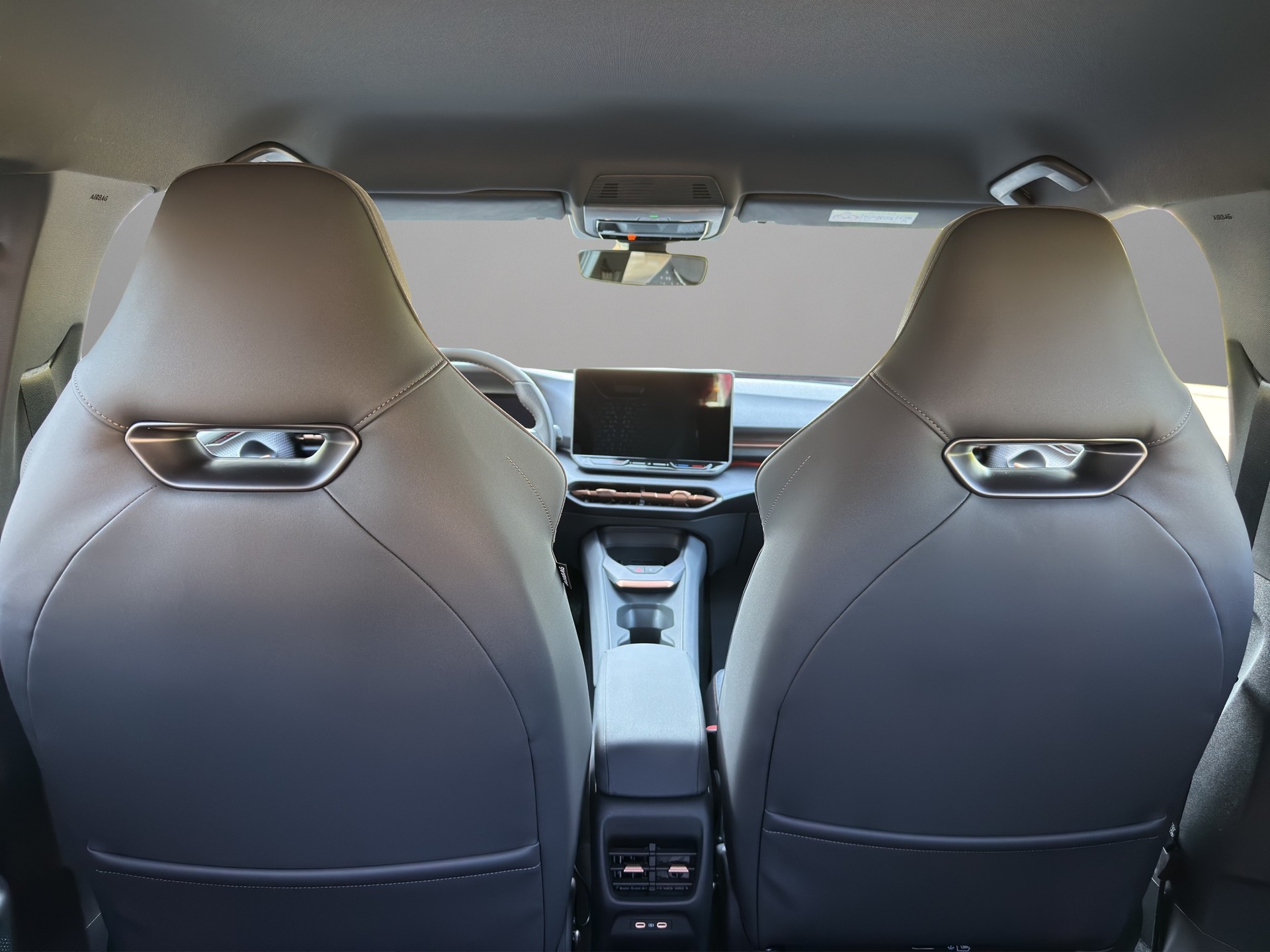 CUPRA Raval 52 kWh Dynamic+ Launch Edition-image-7