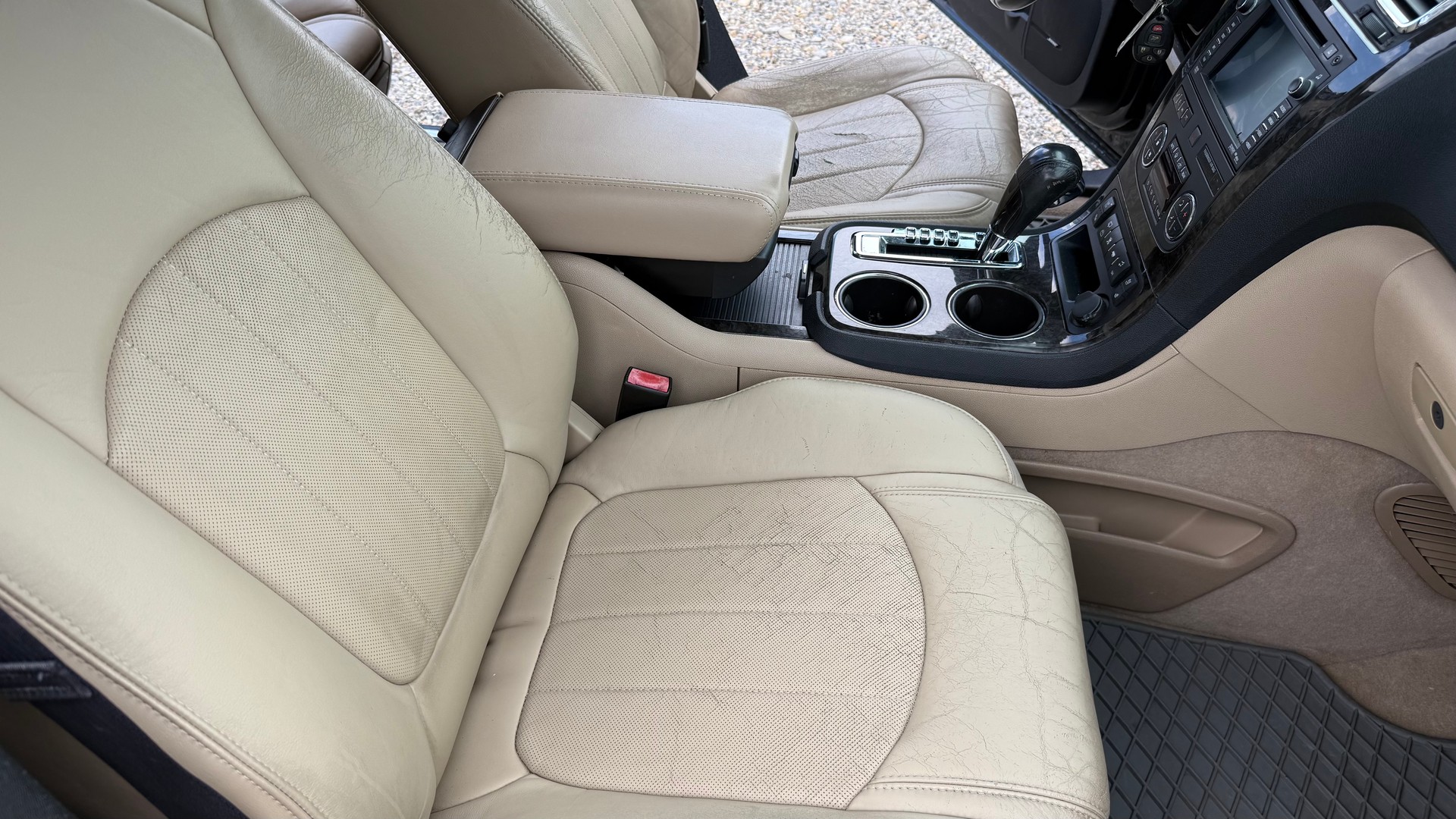 GMC Acadia 3.6 AWD-image-11