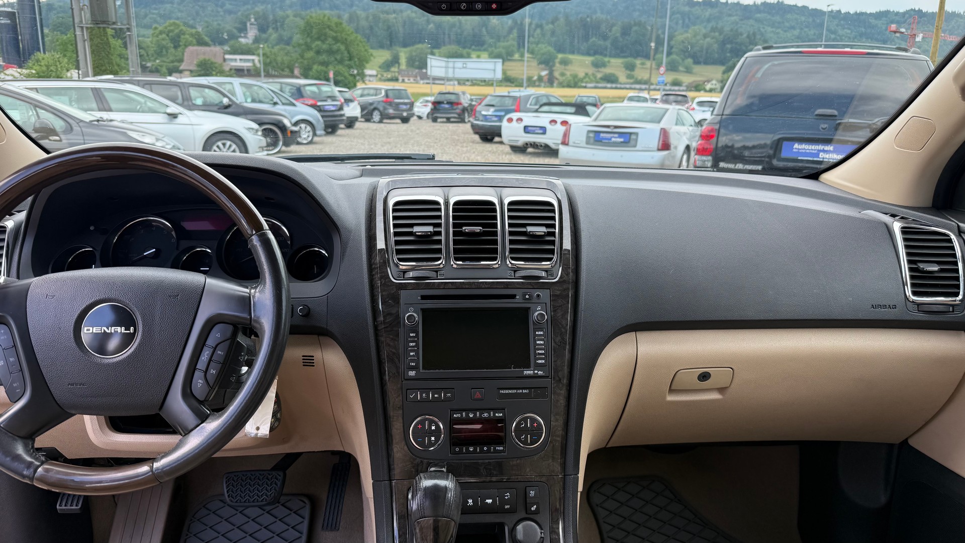 GMC Acadia 3.6 AWD-image-9