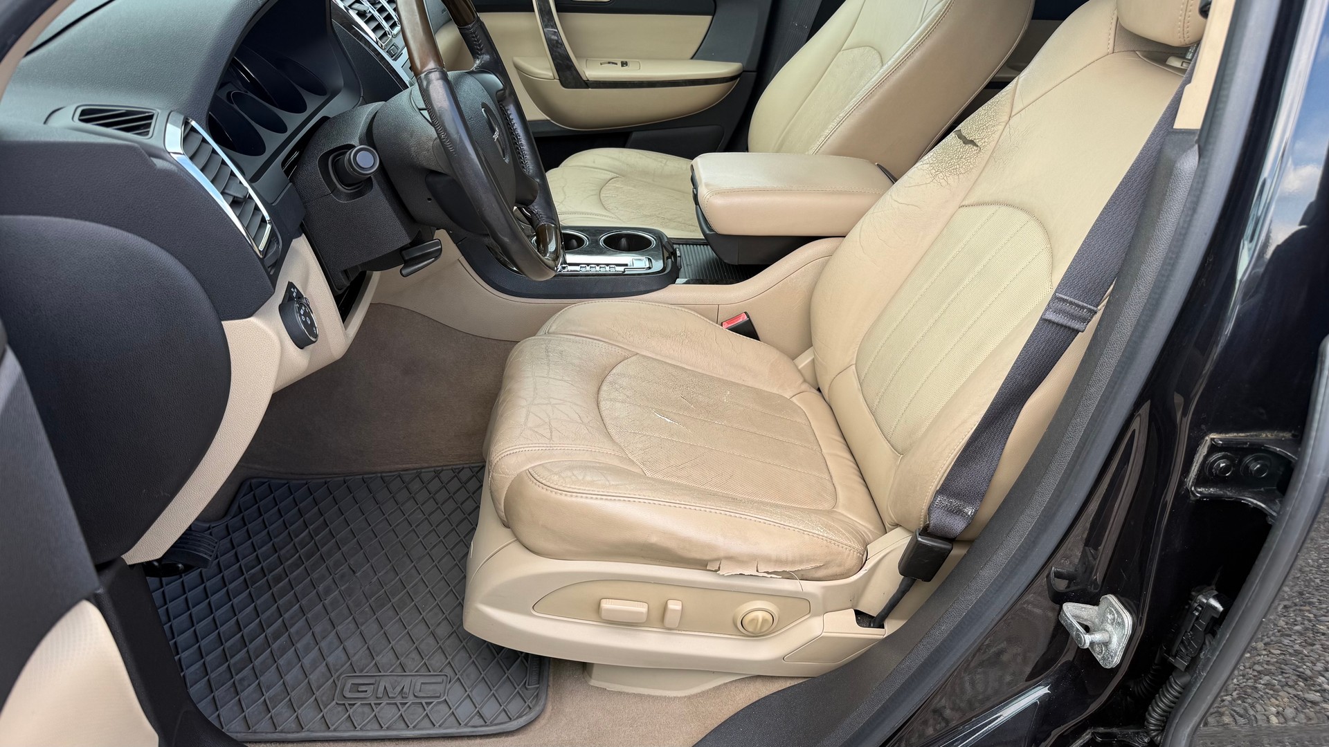 GMC Acadia 3.6 AWD-image-3