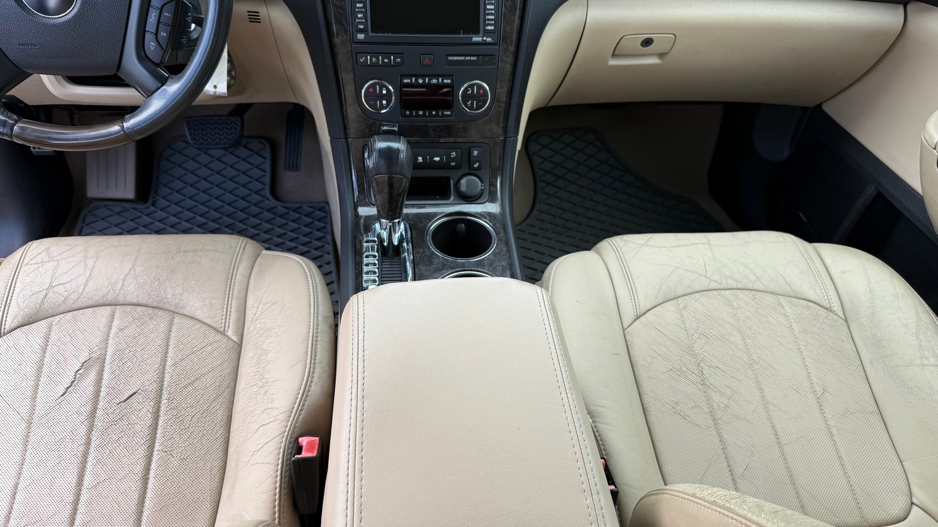 GMC Acadia 3.6 AWD-image-6