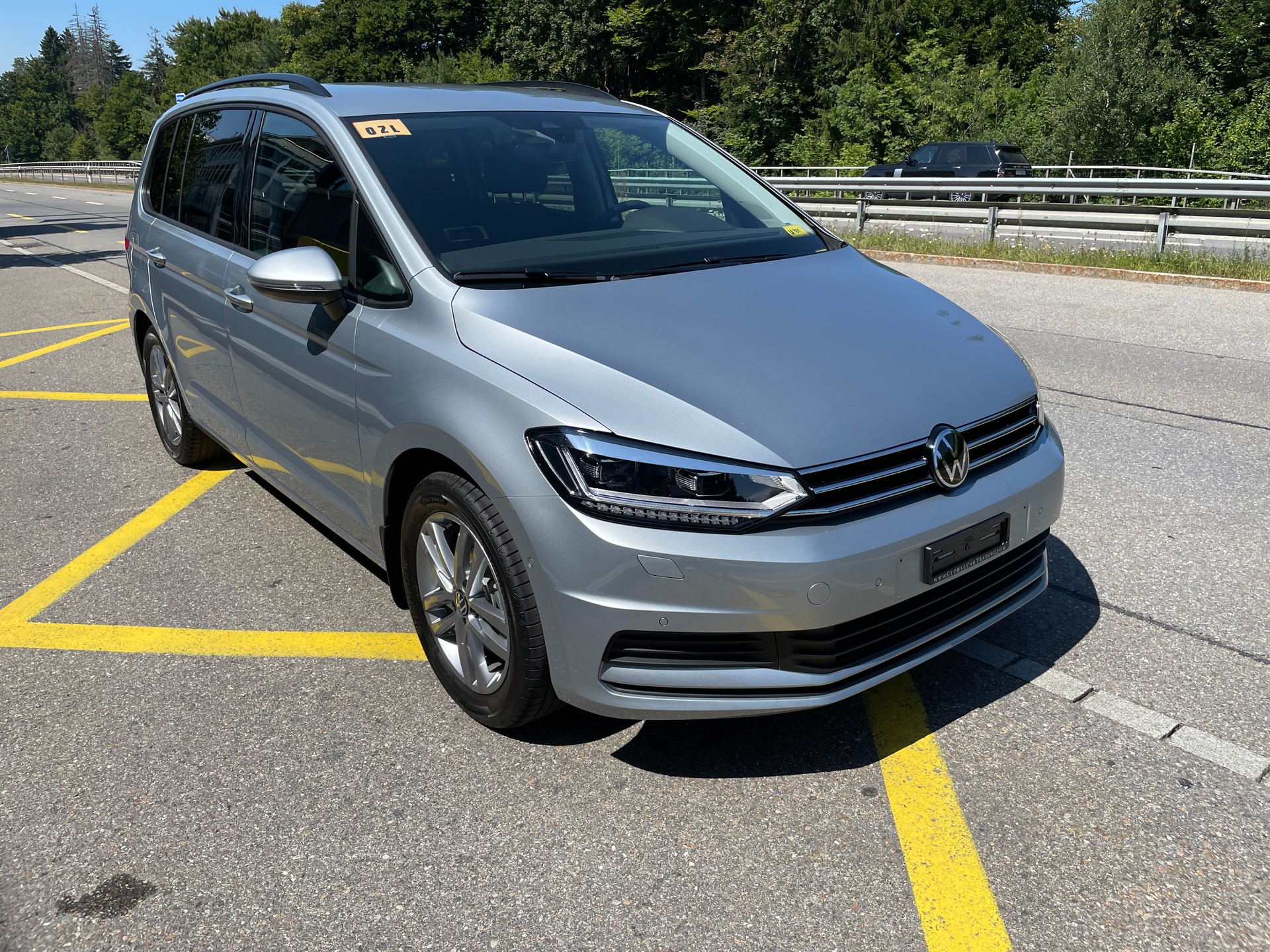 VW Touran 1.5 TSI EVO Comfortline DSG - 7 Sitzer, AHK-image-2