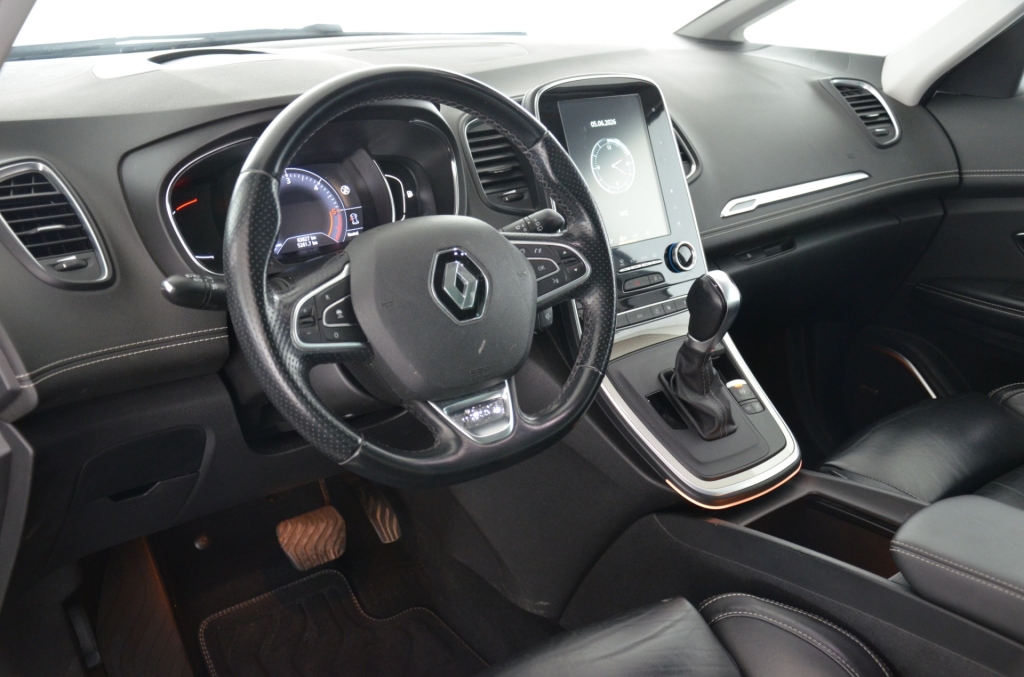 RENAULT Grand Scénic 1.6 dCi Initiale Paris Automat-image-9