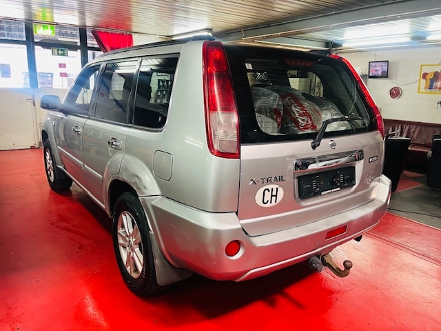 NISSAN X-Trail 2.2 DCI Columbia 4WD-image-3