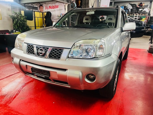 NISSAN X-Trail 2.2 DCI Columbia 4WD-image-0