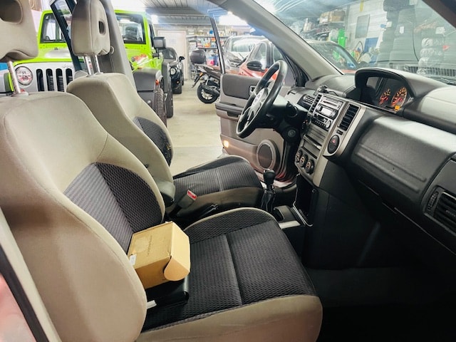 NISSAN X-Trail 2.2 DCI Columbia 4WD-image-15