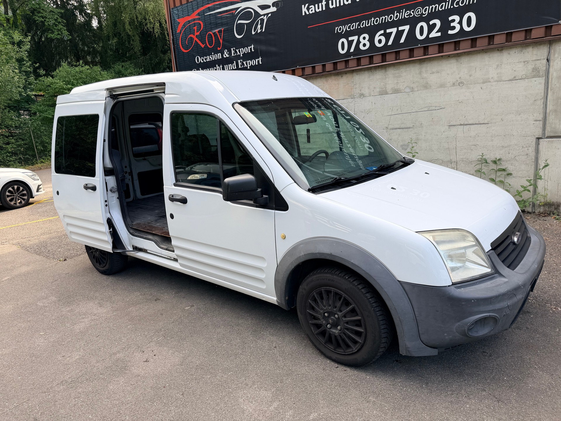 FORD TOURNEO CONNECT-image-3