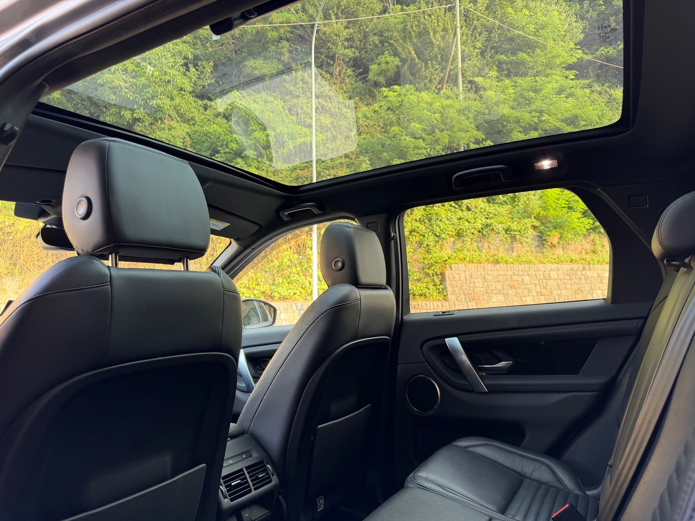 LAND ROVER Discovery Sport R Dyn D180 2.0D TD4 MHEV SE AWD AT9-image-10