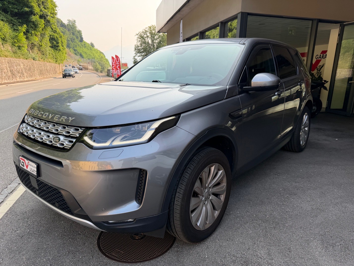 LAND ROVER Discovery Sport R Dyn D180 2.0D TD4 MHEV SE AWD AT9-image-1