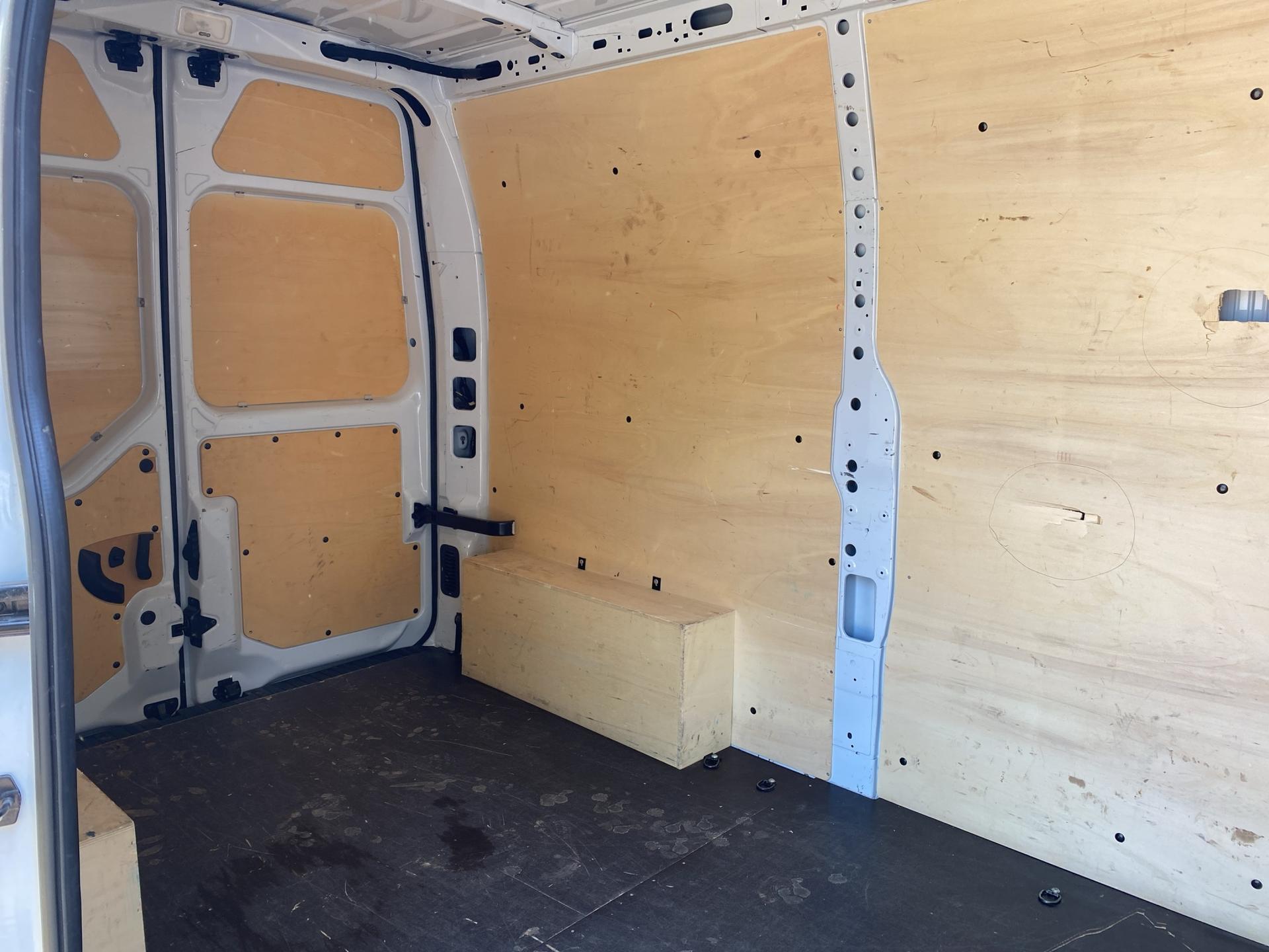 RENAULT Master T35 2.3 Blue dCi 135 L2H2-image-20