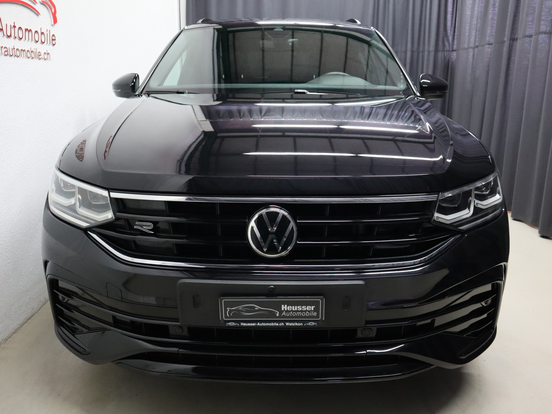 VW Tiguan 2.0TSI R-Line 4Motion DSG - Black Style - Panorama - Leder - Harman/Kardon - AHK - 360° Kamera - 245 PS-image-6