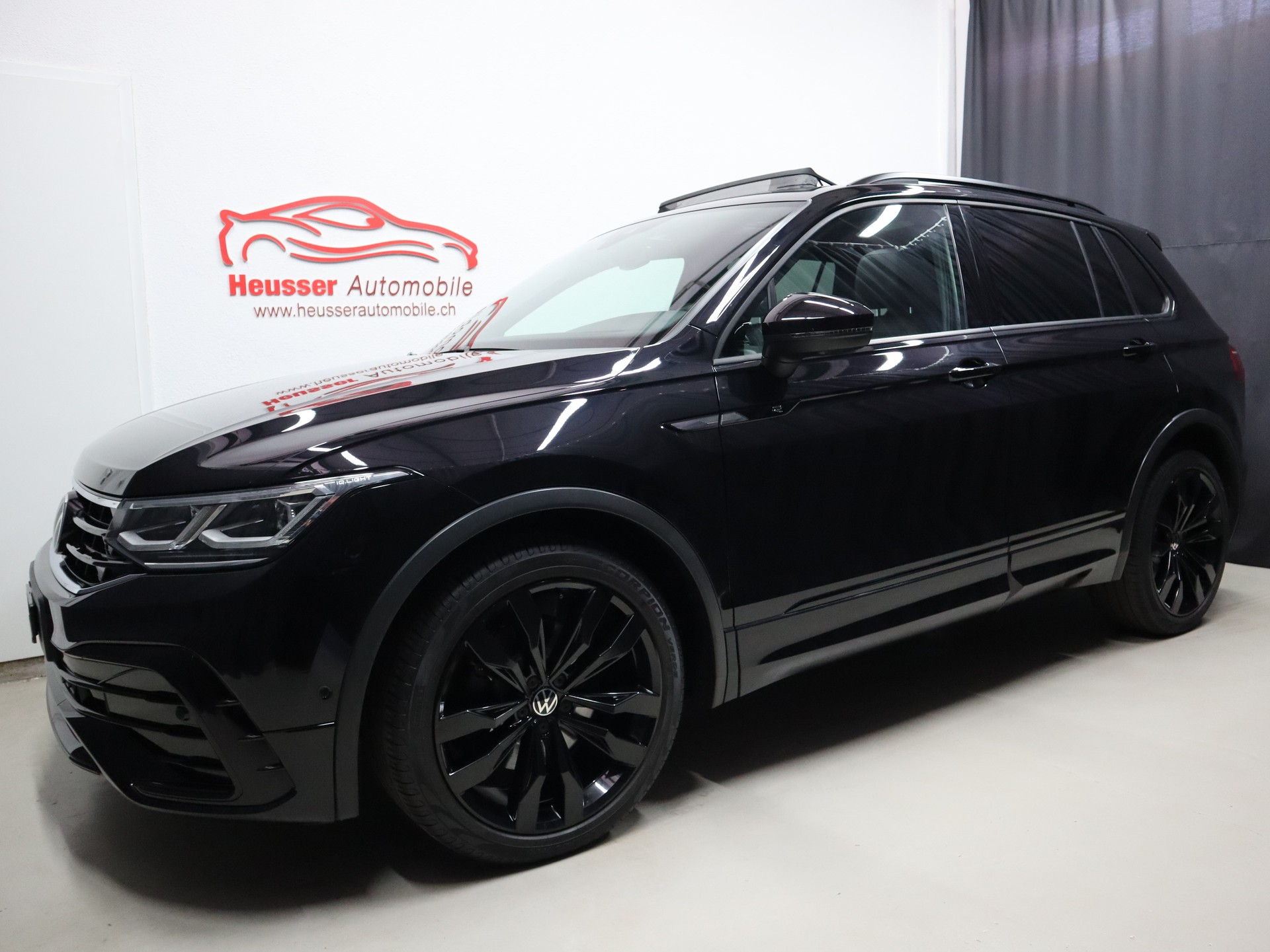 VW Tiguan 2.0TSI R-Line 4Motion DSG - Black Style - Panorama - Leder - Harman/Kardon - AHK - 360° Kamera - 245 PS-image-1